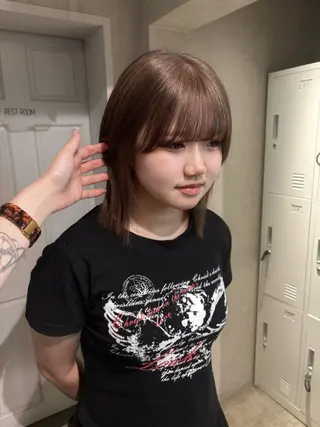 ミディアム 透明感モテスタイル 💞SHIORI💞のヘアスタイル
