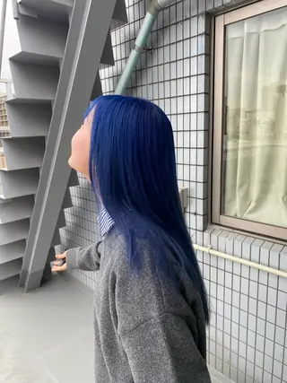 カラー NAOKI TIDEHAIRのヘアスタイル