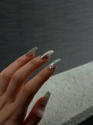 ネイル with hues AYAのネイルデザイン