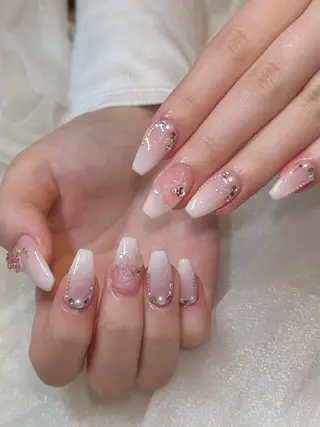 ネイル .i salon ayameのネイルデザイン