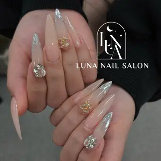 ネイル LUNA Nail salon💕のネイルデザイン