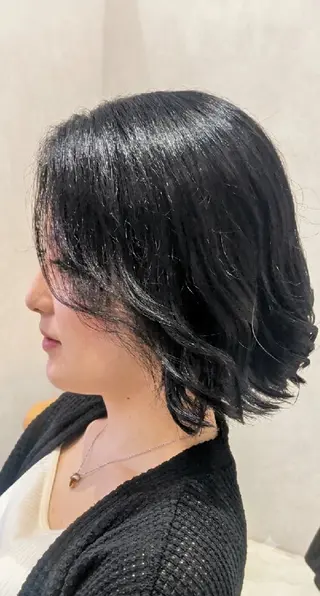 ミディアム 古屋 美春のヘアスタイル
