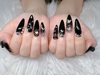 ネイル Lee Nailsのネイルデザイン