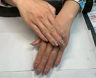 ネイル AIRI PEEKABOO梅田のネイルデザイン