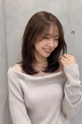 ミディアム カラー パーマ ヘアアレンジ 透明感カラー レイヤー/コウスケのヘアスタイル