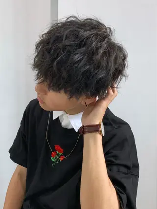 ショート パーマ メンズ メンズ縮毛矯正 細谷碧海のヘアスタイル