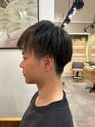 メンズ 伊藤 しおんのヘアスタイル