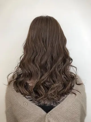 セミロング カラー 【透明感、艶髪】西村 有司のヘアスタイル