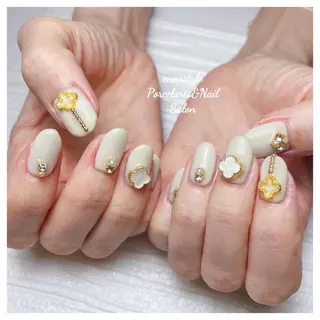ミディアム ネイル 🐾enen style 🐾のネイルデザイン