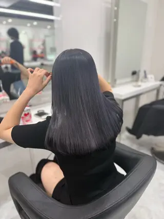 ロング カラー ラベンダー💜 グレージュ🩶のヘアスタイル