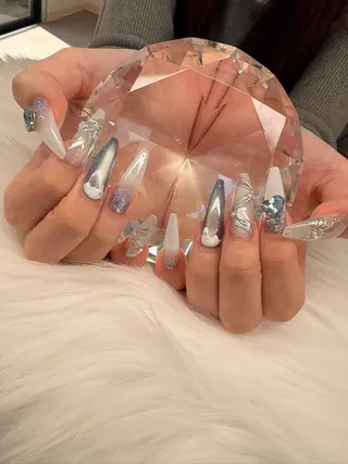 ロング Tiny Bliss 🐈‍⬛のネイルデザイン