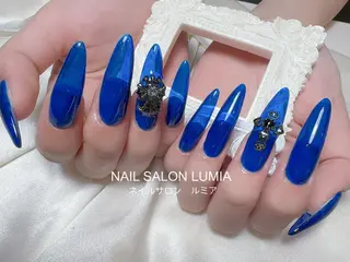 ネイル ネイルサロン ルミア Lumia 店長施術のネイルデザイン