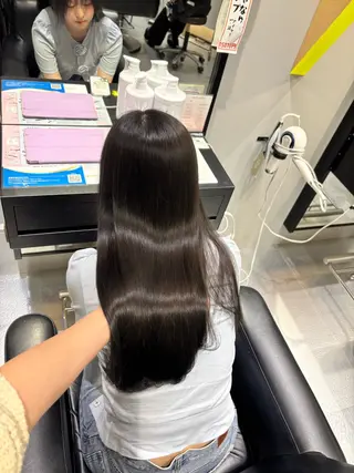 ロング ヘアアレンジ 森田 葵葉のヘアスタイル