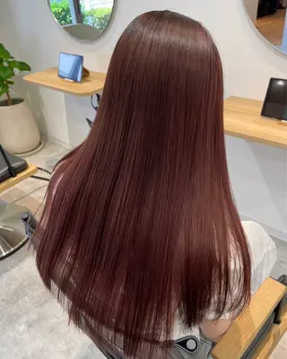 セミロング 白岩 良子のヘアスタイル