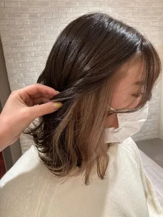 ショート カラー 曲がる縮毛矯正 LIBER 岩名のヘアスタイル