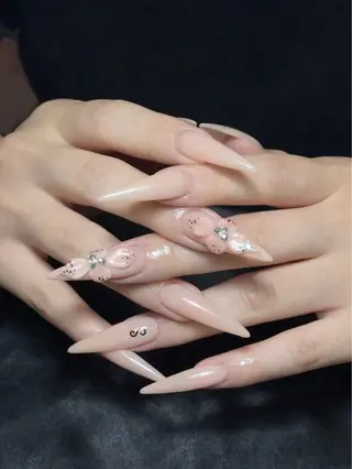 ネイル AKIKO NAILのネイルデザイン