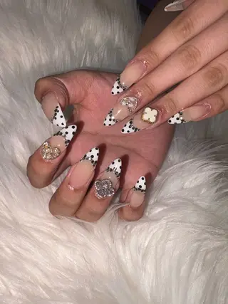 ネイル 伊藤 晴香のネイルデザイン