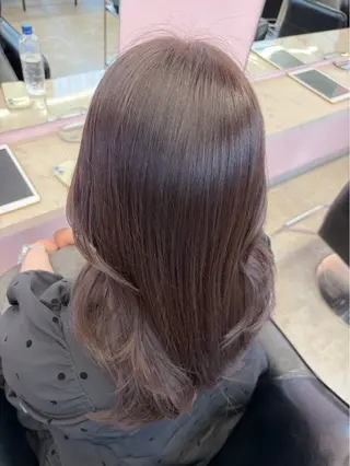 カラー MATTY rioのヘアスタイル
