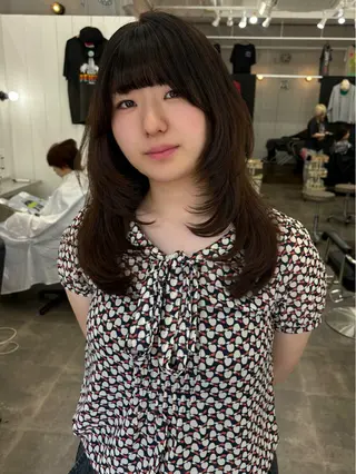ロング Ann./艶髪 /レイヤーカットのヘアスタイル