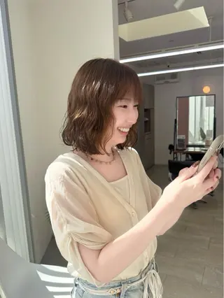 カラー NAO／ KOS pinkのヘアスタイル