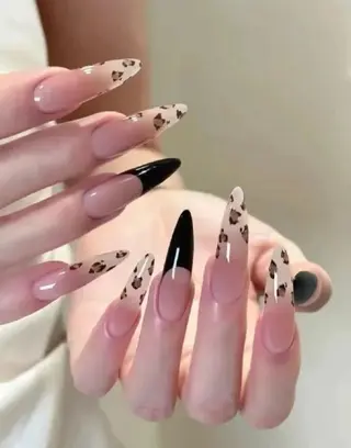 ネイル Glow Nail スカルプ専門店のネイルデザイン