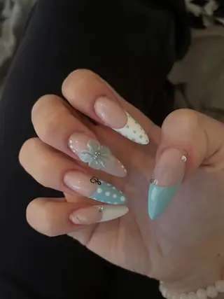 ネイル Rina Nail.Novaのネイルデザイン