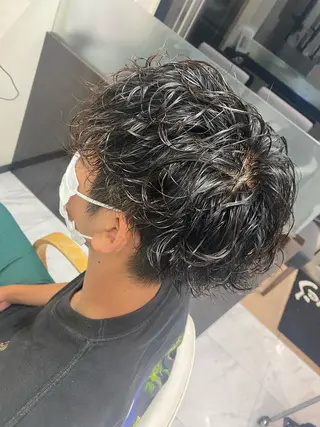 ショート パーマ メンズ 🌴パーマオタク🌴 長谷川　諒佑🌈のヘアスタイル
