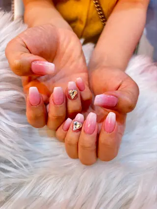 ネイル NiuShe SERIのネイルデザイン
