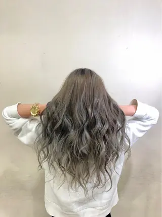 ロング カラー ヘアアレンジ まつげと眉 Meliaのマツエク・マツパデザイン