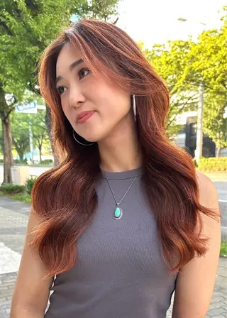 ロング 盛れるカットカラー DEAN豊橋店のヘアスタイル