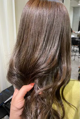 カラー ヘアアレンジ ひきたみさと 大阪福島/スパニストのエステ・リラクイメージ