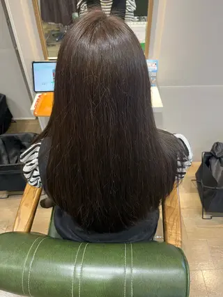 ロング 小鴨 美佳のヘアスタイル