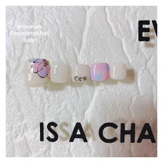 ショート ネイル 🐾enen style 🐾のネイルデザイン