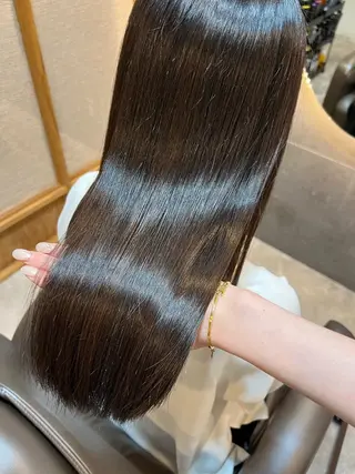 ロング 梅本 有希のヘアスタイル