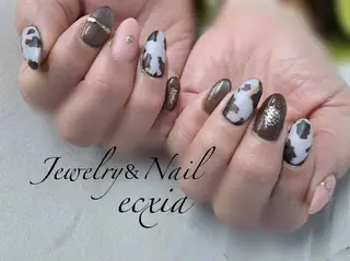 ネイル jewelry & nailecxia のネイルデザイン
