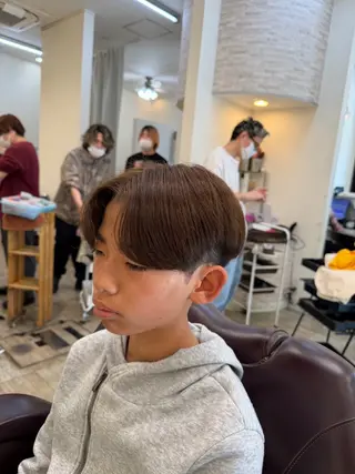 メンズ キッズ 呉屋 俊介のヘアスタイル