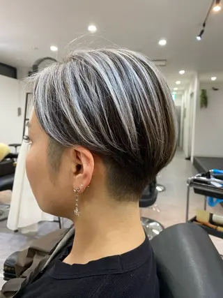 ショート 渡邊 暁史のヘアスタイル