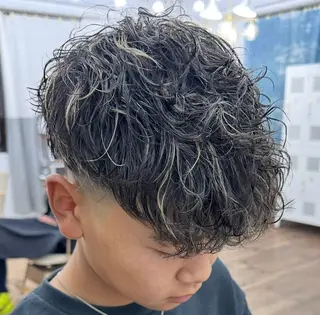 ショート カラー パーマ メンズ メンズ特化✂️ 小枝 優生のヘアスタイル