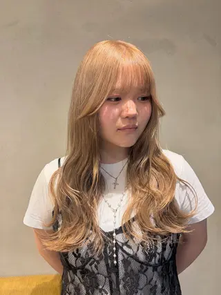 ロング カラー Canna kotoriのヘアスタイル