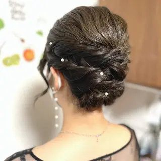 ヘアアレンジ イーチブライト EachBrightのヘアスタイル