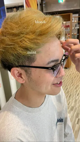 メンズ ⭐️ダブルカラー推し lisaaaa⭐️のヘアスタイル