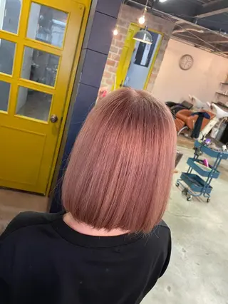 カラー 岩佐 怜のヘアスタイル