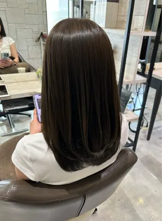 セミロング 小出 彩水のヘアスタイル