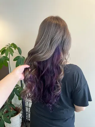 ロング 金岡 碧のヘアスタイル