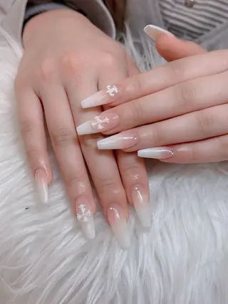 ネイル Lumi Shinokuboのネイルデザイン