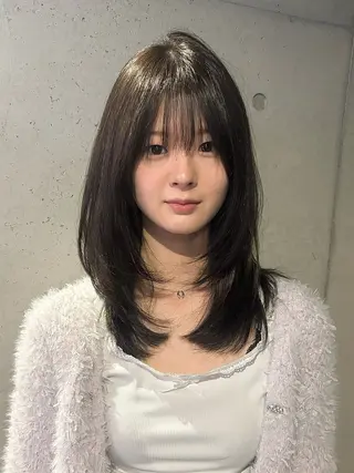 ミディアム カラー 韓国レイヤー/透明感 カラー/RIN🎀のヘアスタイル
