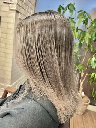 セミロング 海外デザイン好きな方 滝沢錬平のヘアスタイル