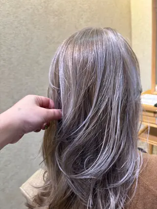 ロング 韓国 レイヤーカット ハッシュカットのヘアスタイル