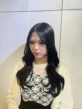 ロング 野上 こころのヘアスタイル