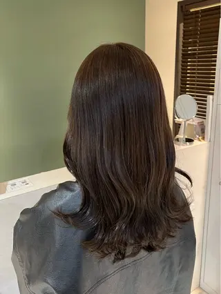 セミロング カラー 安来柚乃 ヤスキユノのヘアスタイル